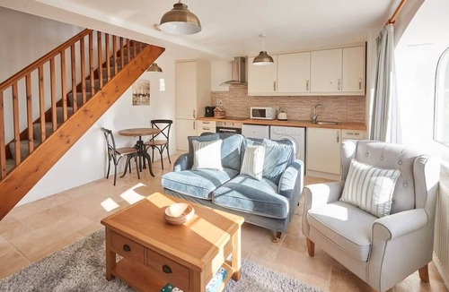 Sewerby House | Host & Stay | May Cottage