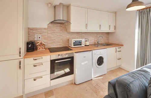 Sewerby House | Host & Stay | May Cottage