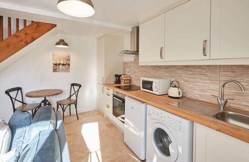 Sewerby House | Host & Stay | May Cottage