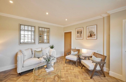 Birstall House | Host & Stay | Oakwell Cottage