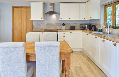 Aldington Ski Chalet | Host & Stay | Orchard Barn