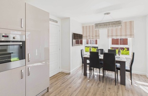 Yarm House | Host & Stay | Orient House