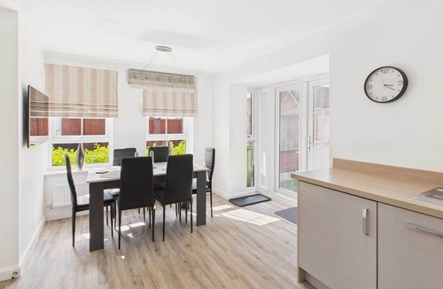 Yarm House | Host & Stay | Orient House