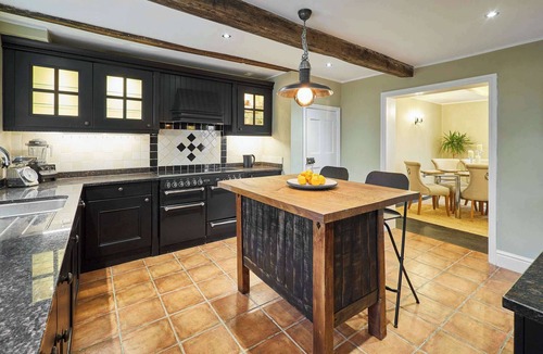 Thirsk House | Host & Stay | Paradise Farm