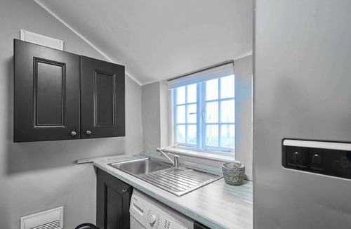 Thirsk House | Host & Stay | Paradise Farm