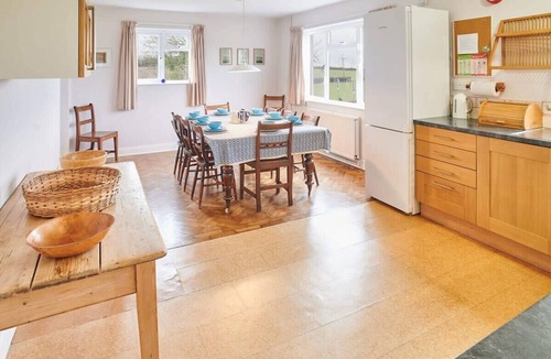 Llanfihangel Tal-y-llyn House | Host & Stay | Penrheol Farmhouse