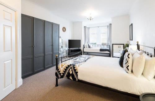Redcar Apartment | Host & Stay - Regency Mansions Apartment