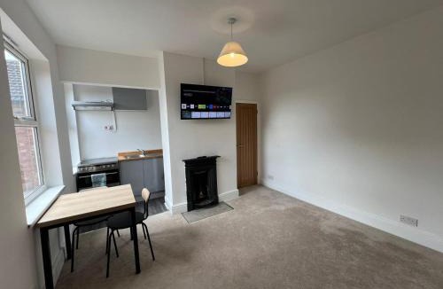 Kettering Apartment | Host & Stay - Regent Street