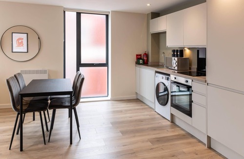 Everton Apartment | Host & Stay | Richmond Place 206