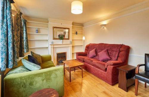 Wootton House | Host & Stay - Riders Rest