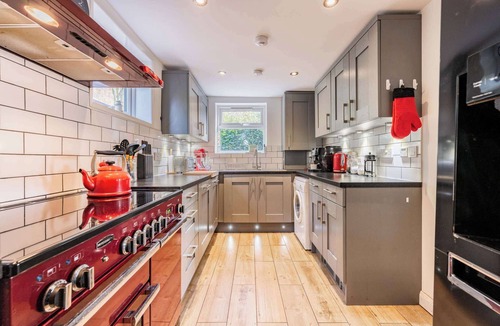 Reedham Cottage | Host & Stay | Riverside Cottage