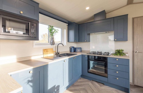 Pickering Ski Chalet | Host & Stay | Riverwood, Ashdown Retreat