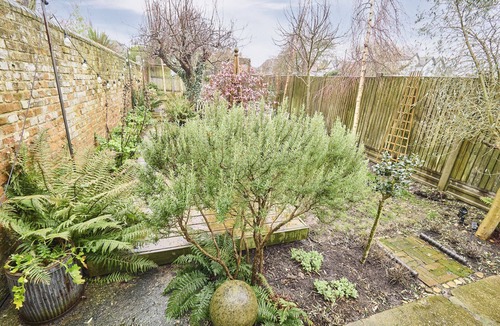 Canterbury Villa | Host & Stay | Roper Villa