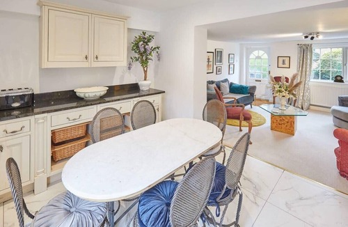 Stokesley House | Host & Stay | Rose Cottage