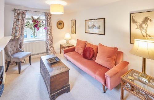 Stokesley House | Host & Stay - Rose Cottage