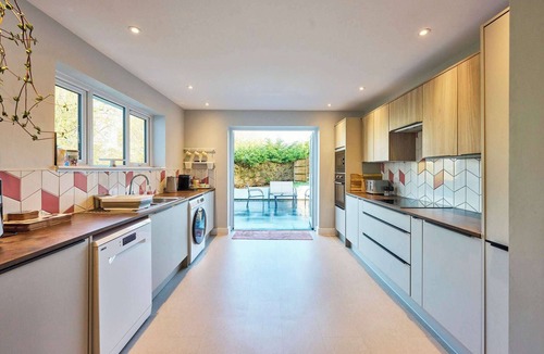 Taverham House | Host & Stay | Roundwood House