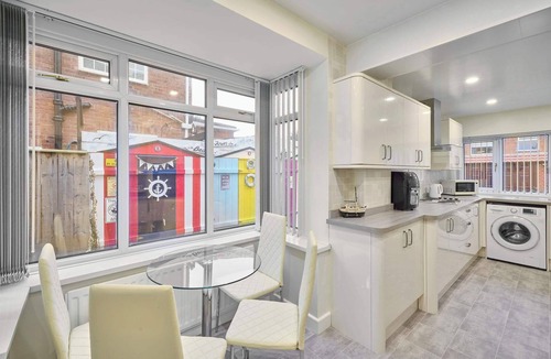 Redcar House | Host & Stay | Sea Haven