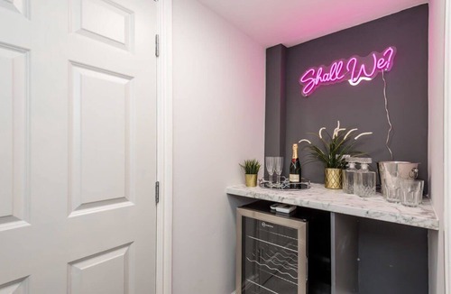 RopeWalks Apartment | Host & Stay | Seel Street Quarters