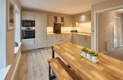 Whitby House | Host & Stay - Seven Bells