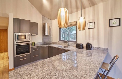 Egton Ski Chalet | Host & Stay | Simon Howe Lodge