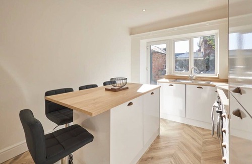 West Rainton House | Host & Stay | Spring Cottage