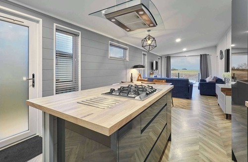 Low Gate Ski Chalet | Host & Stay | Sycamore Spa Lodge