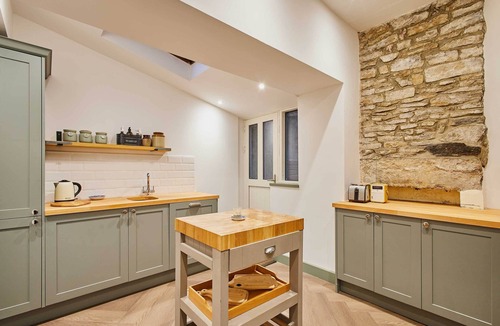 Richmond House | Host & Stay | Temple Terrace