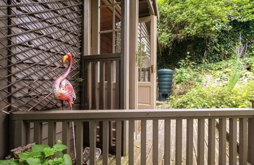 Brighton City Centre Cabin | Host & Stay | The Eco Cabin