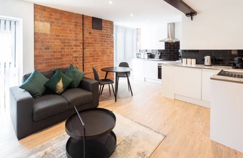 Burton on Trent Apartment | Host & Stay | The Maltings