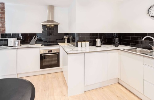 Burton on Trent Apartment | Host & Stay | The Maltings