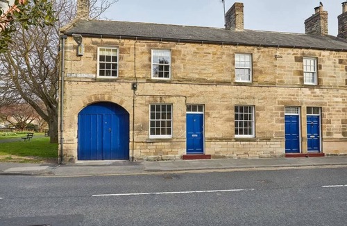 Warkworth Apartment | Host & Stay | The Blacksmiths