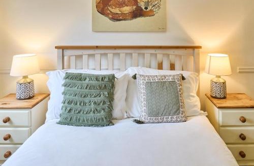 Canterbury House | Host & Stay - The Cabin