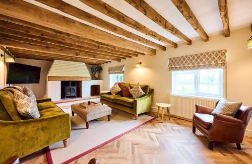 Wymondham House | Host & Stay The Coral Cottage