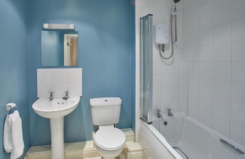 Whitby Apartment | Host & Stay - The Holt