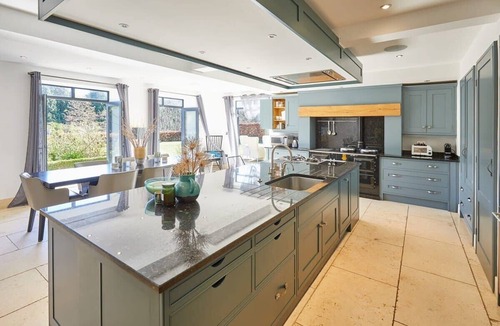 Sandsend House | Host & Stay | The Lakehouse