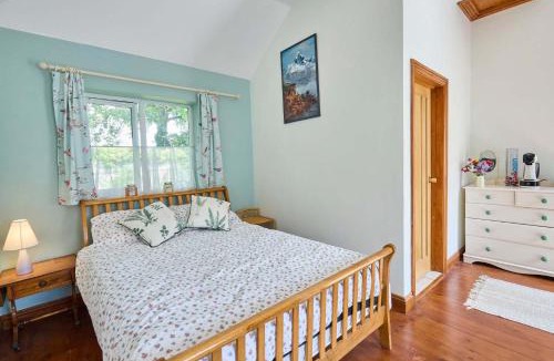 Melton Constable Ski Chalet | Host & Stay - The Lodge