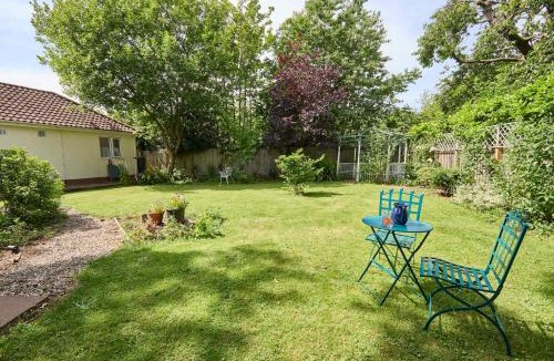 Melton Constable Ski Chalet | Host & Stay - The Lodge