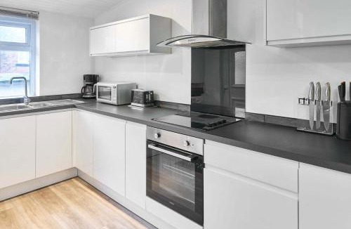 Bolton House | Host & Stay - Thurstane Street