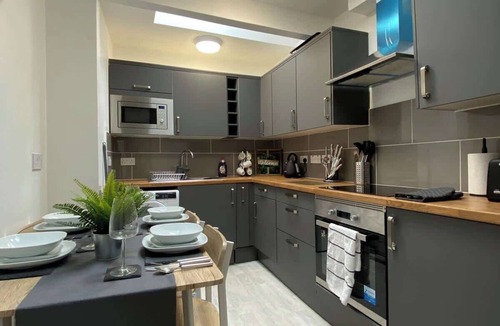 Weston Apartment | Host & Stay | Waterfront