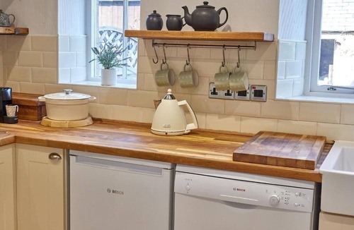 Ovingham House | Host & Stay | Waterleap Cottage