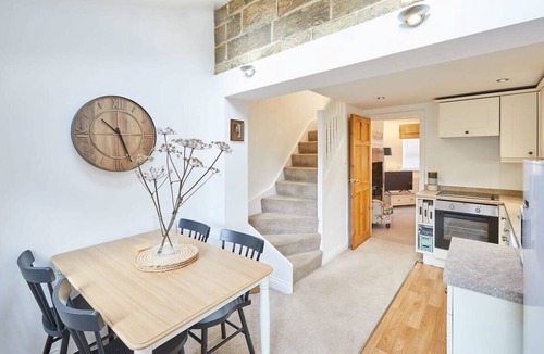 Great Ayton House | Host & Stay | Waterlily Cottage