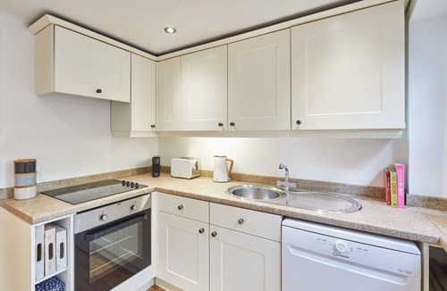 Great Ayton House | Host & Stay | Waterlily Cottage