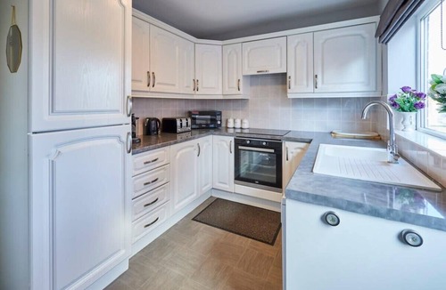 Marske-by-the-Sea House | Host & Stay | White Rose