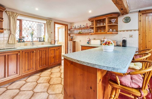 Wotton-under-Edge House | Host & Stay | Windles