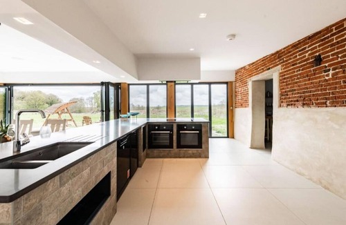 Haddiscoe Apartment | Host & Stay | Willow Barn