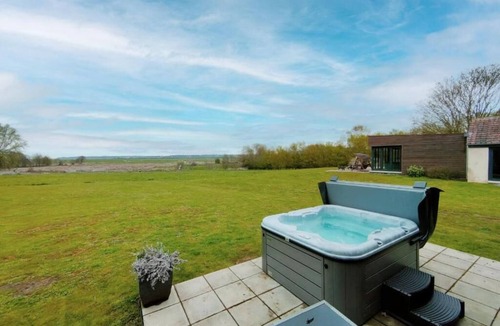 Haddiscoe Apartment | Host & Stay | Willow Barn