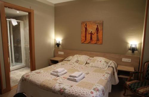 Ermitagana House | Hostal Acella