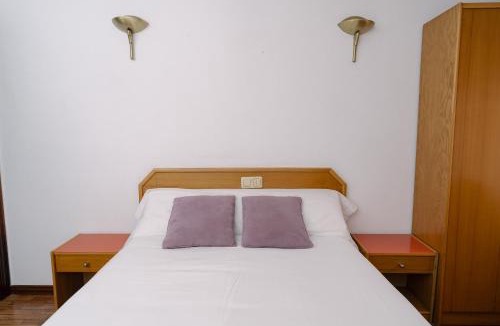 Burgos House | Hostal Arlanzón
