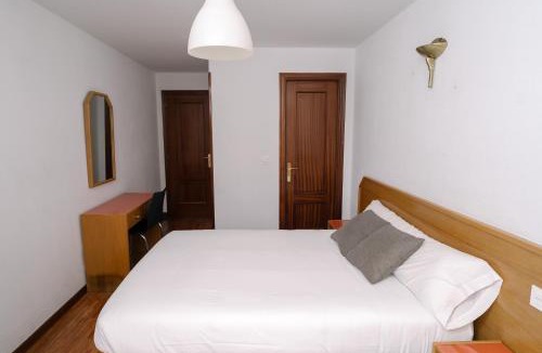 Burgos House | Hostal Arlanzón