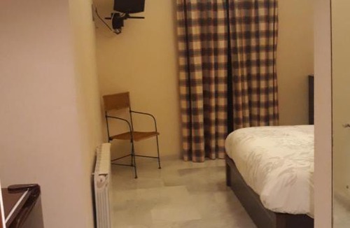 Alborea Hostel | Hostal Artiga